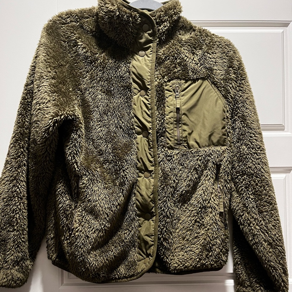 Love Tree Furry Green Coat💚